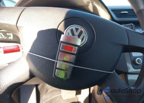 2008 Volkswagen Passat Turbo из США, поврежденный, VIN WVWJK73C98P049519